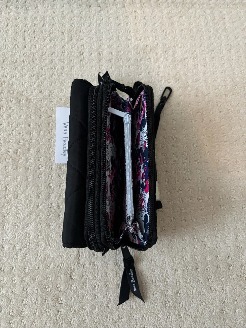 Vera Bradley Ultralight RFID 3-in-1 Black Quilted Convertible Wristlet Crossbody - Picture 5 of 10